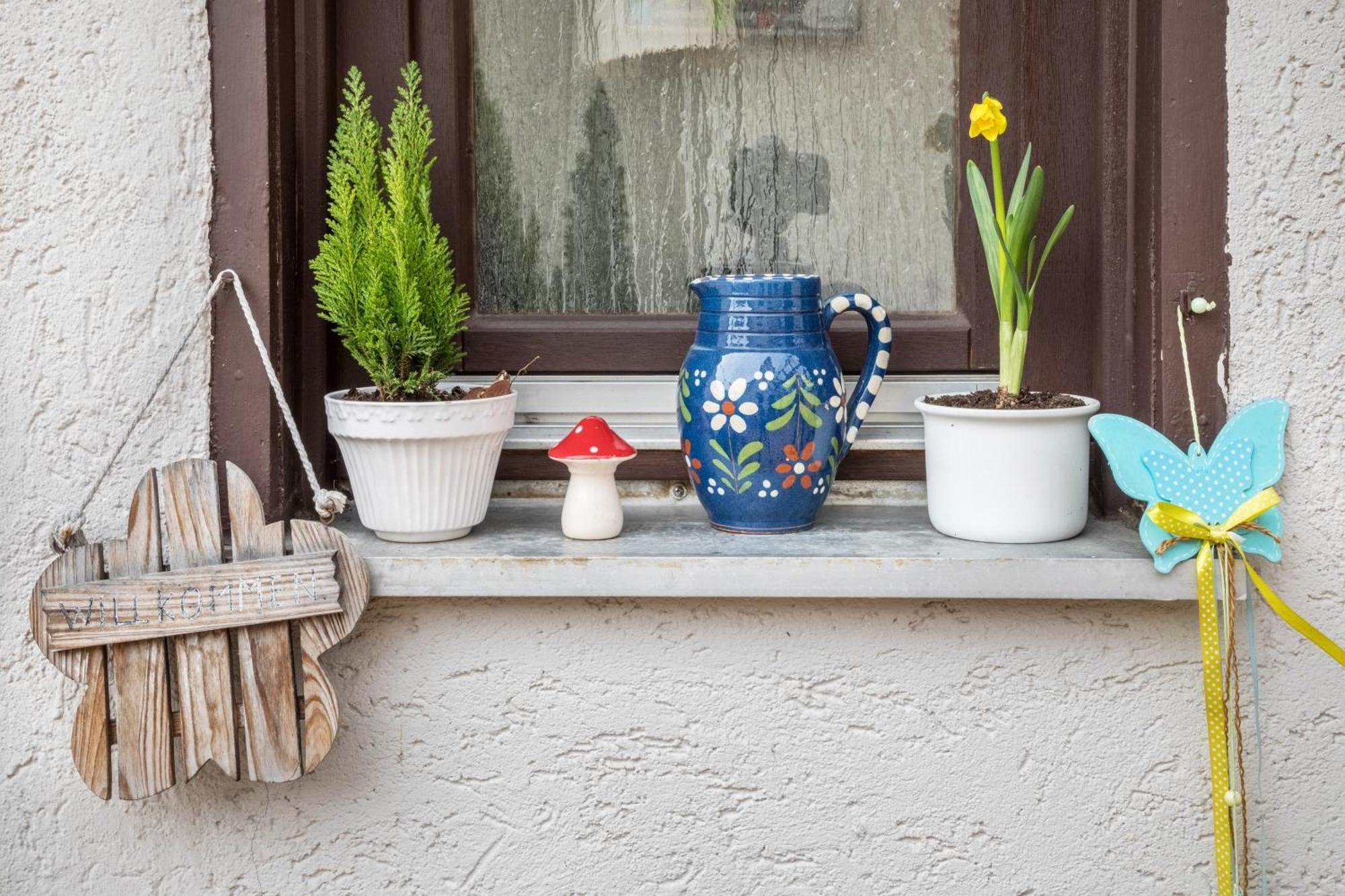 Apartmenthaus Ferienwohnungen Sila Weinstadt Exterior foto