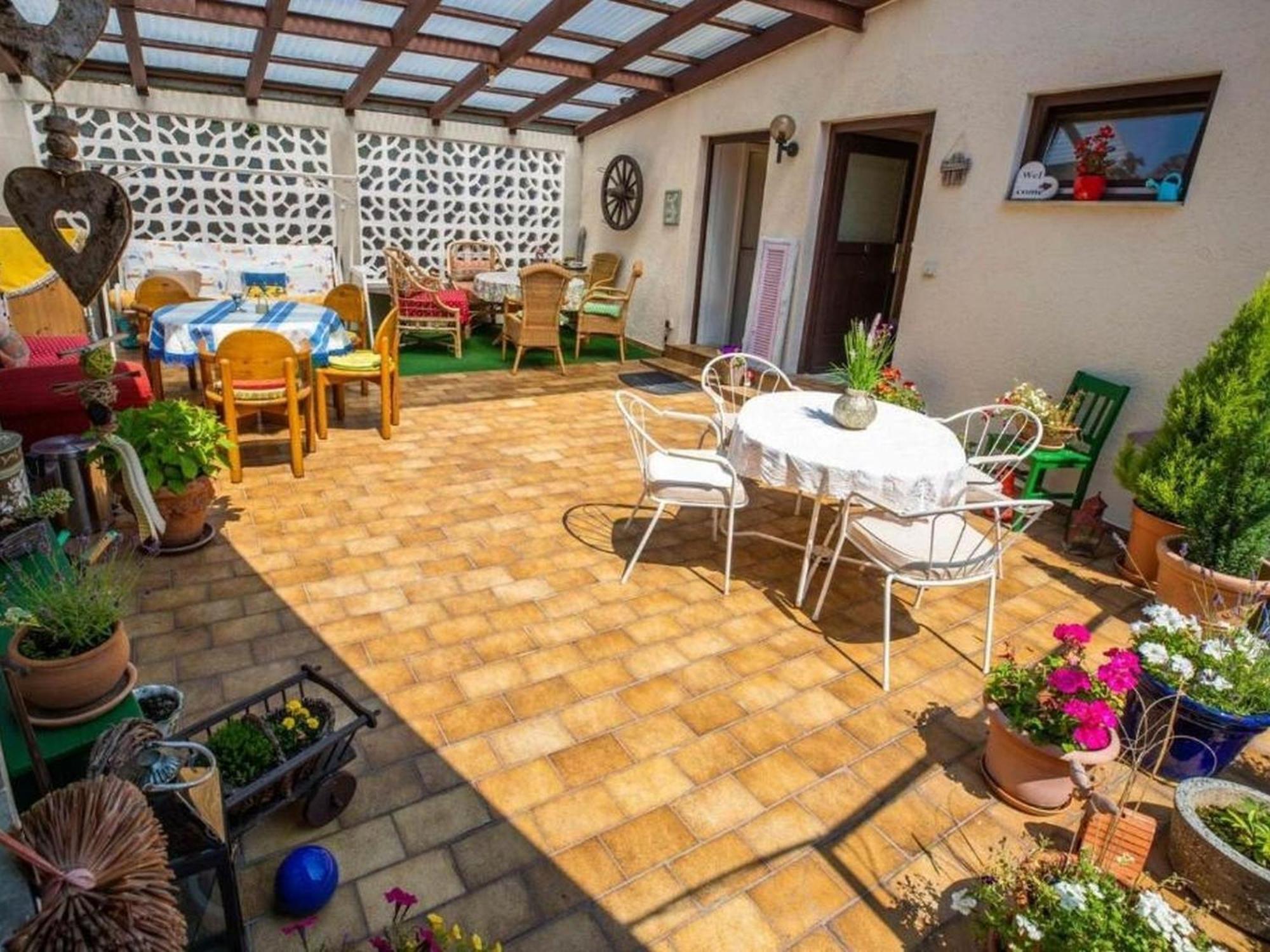Apartmenthaus Ferienwohnungen Sila Weinstadt Exterior foto
